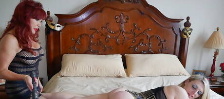 Sexy Vanessa invite you to explore free xxx photos featuring Sexy Vanessa in lesbian sex scene