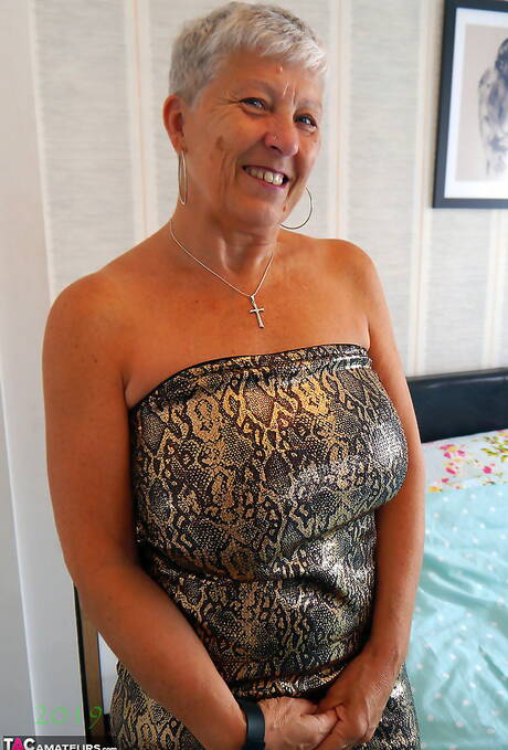 TAC Amateurs invite you to explore free xxx photos featuring Savana xxx gallery 268418